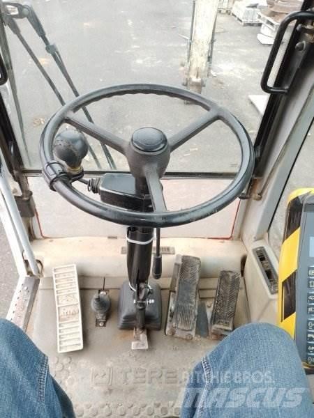 Terex TW 130 Колесни екскаватори