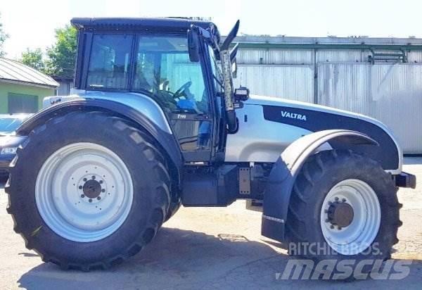 Valtra T190 Трактори