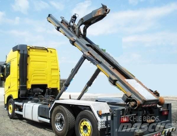 Volvo 500 +Combi-Lift Камиони с кран с кука