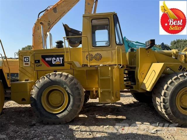 CAT 966 F Колесни товарачи