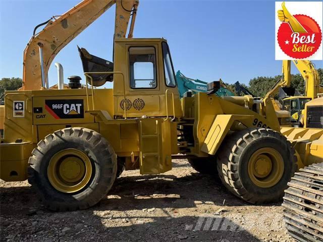 CAT 966 F Колесни товарачи