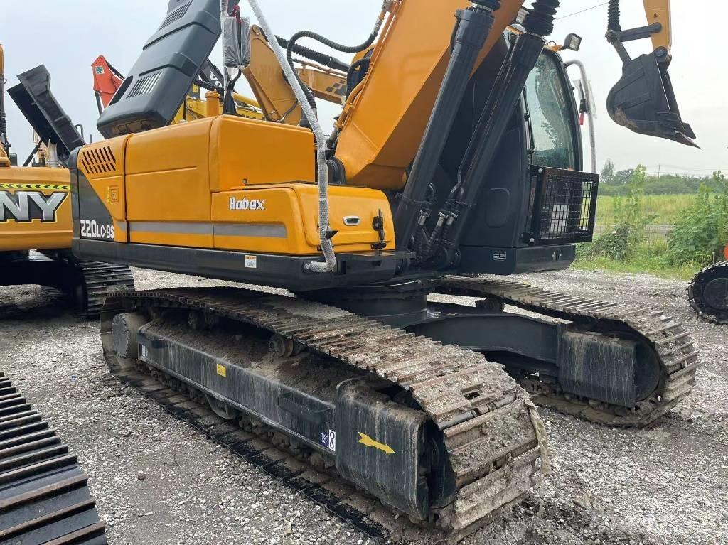 Hyundai R220 Верижен екскаватор