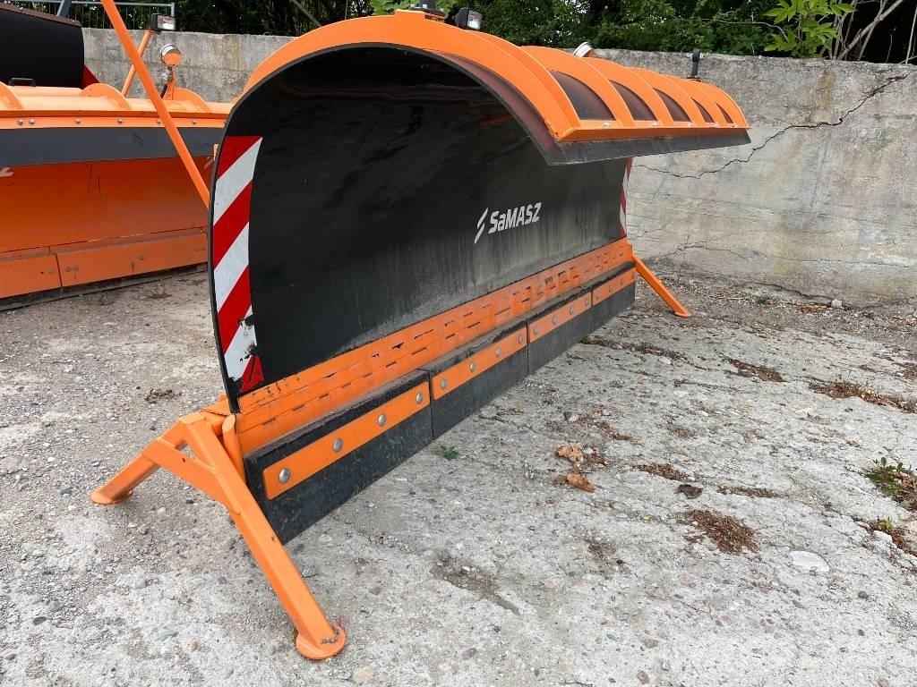 Samasz Polis 300H Автоматични метачки с четки