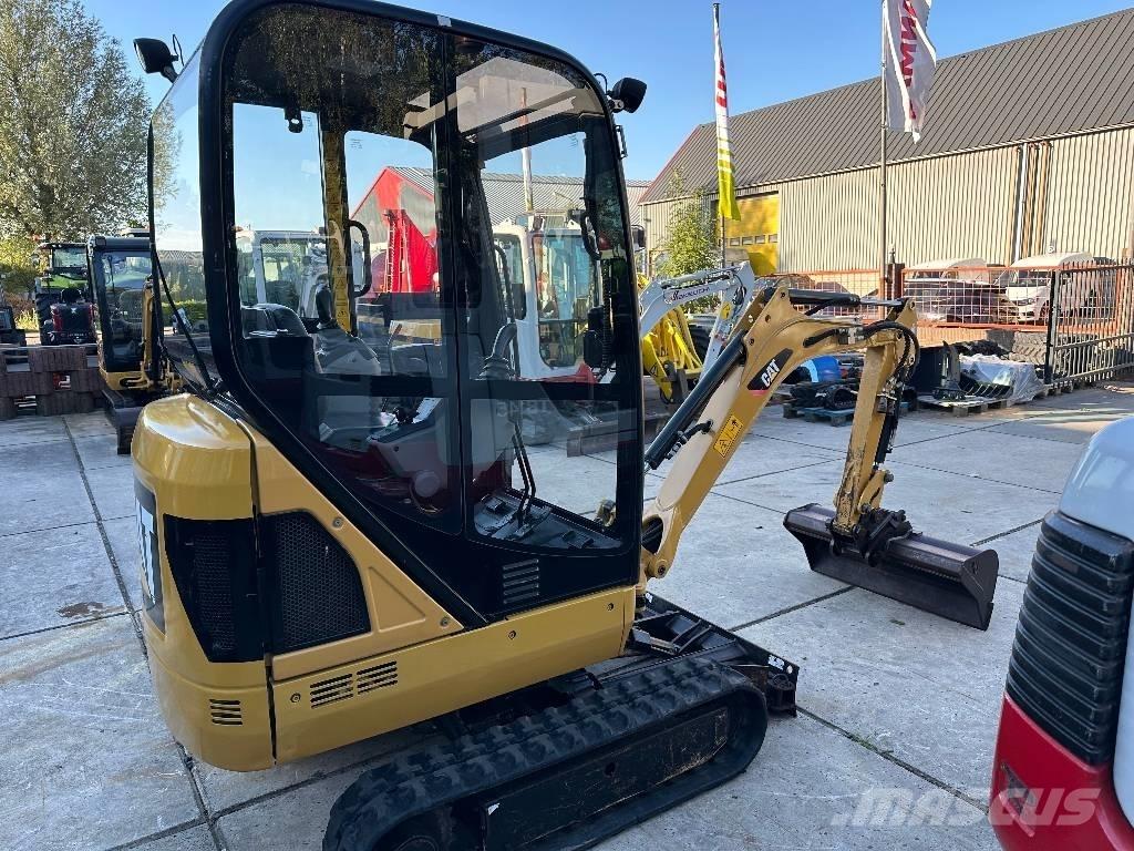 CAT 301.4 C Мини екскаватори < 7 т