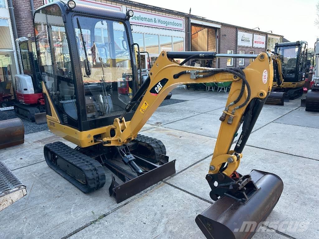 CAT 301.4 C Мини екскаватори < 7 т