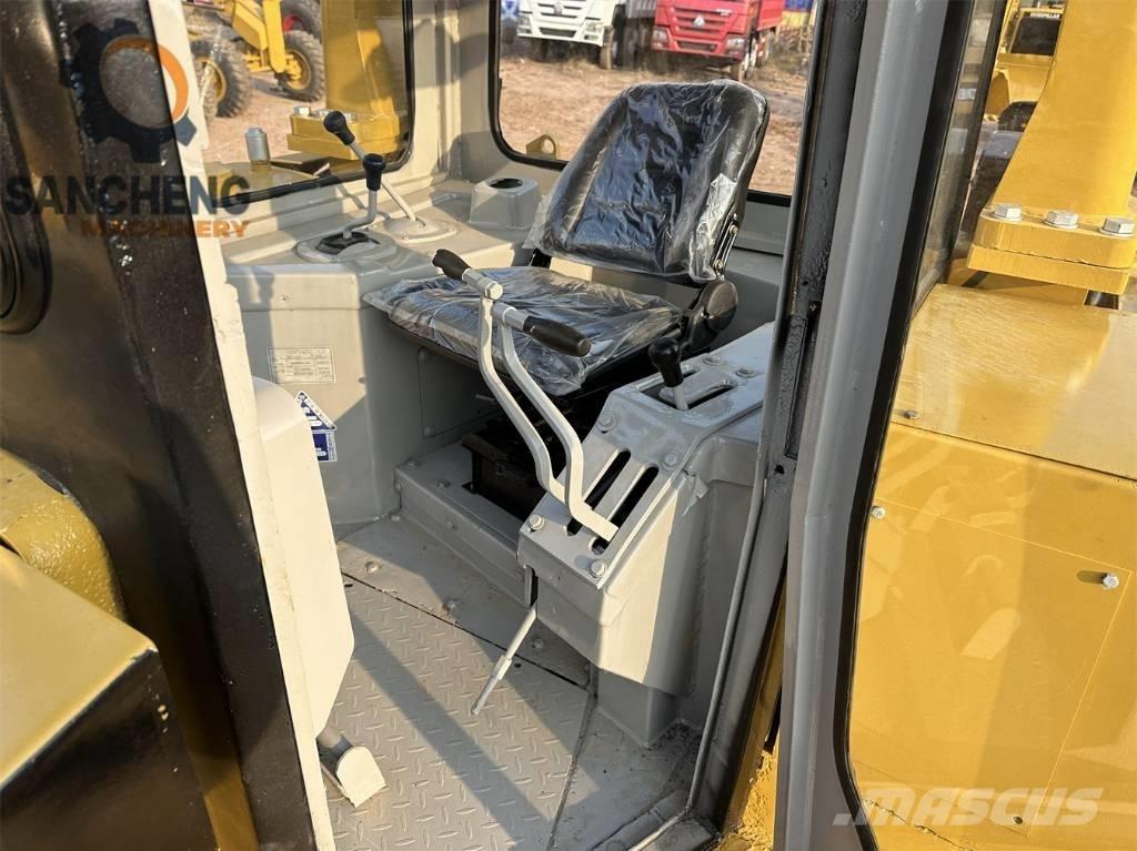 CAT D 7 R Верижни булдозери
