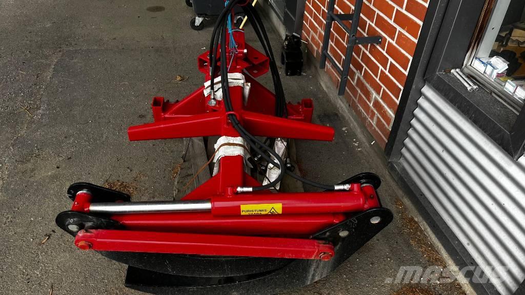 Kipa Juontokoura Скидери
