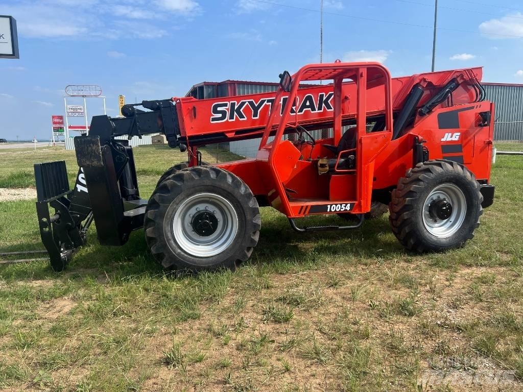 SkyTrak 10054 Вилични кари-повдигачи - други