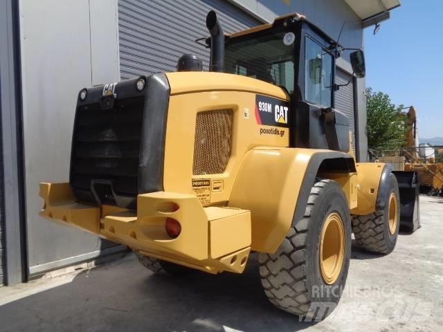 CAT 930M Колесни товарачи