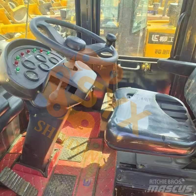 LiuGong 836 Колесни товарачи