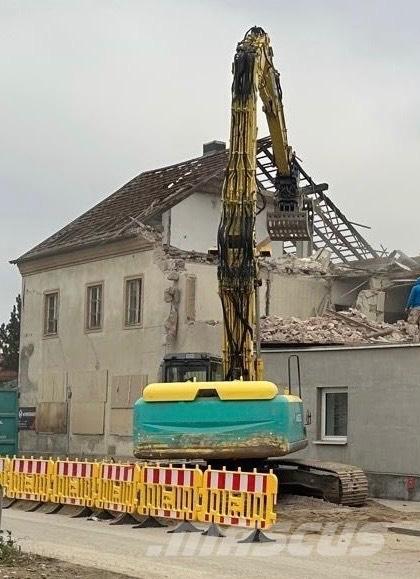 Hitachi LC 250 Багери за разрушаване
