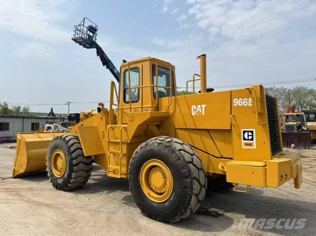 CAT 966 E Колесни товарачи