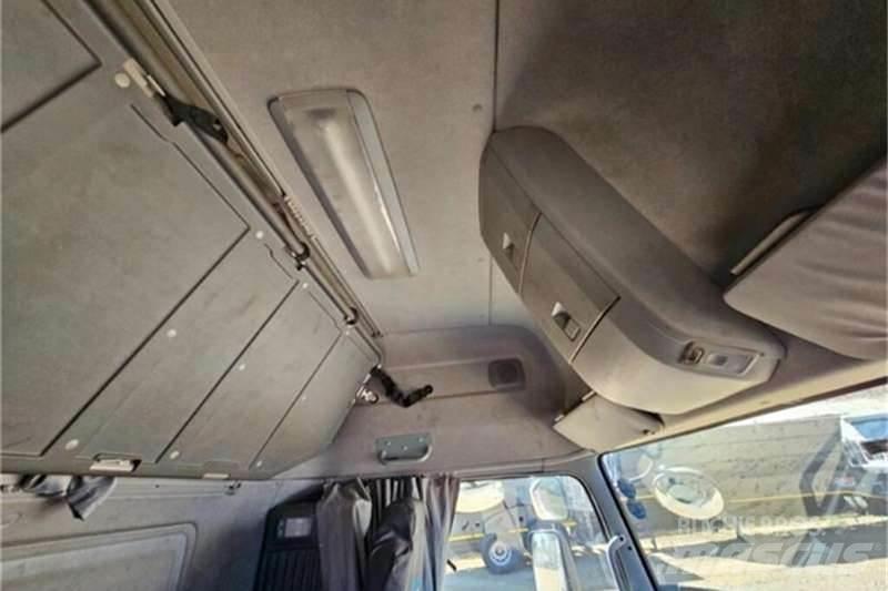 UD TRUCKS QUON Други