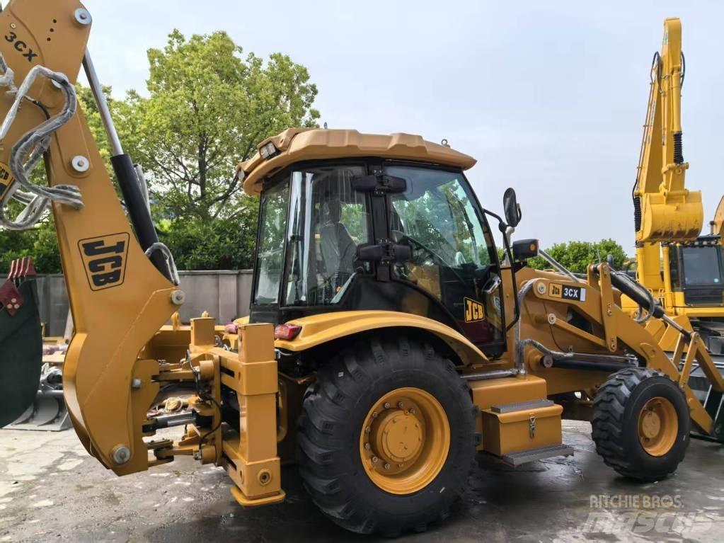 JCB 3 CX Товарач със заден ексватор