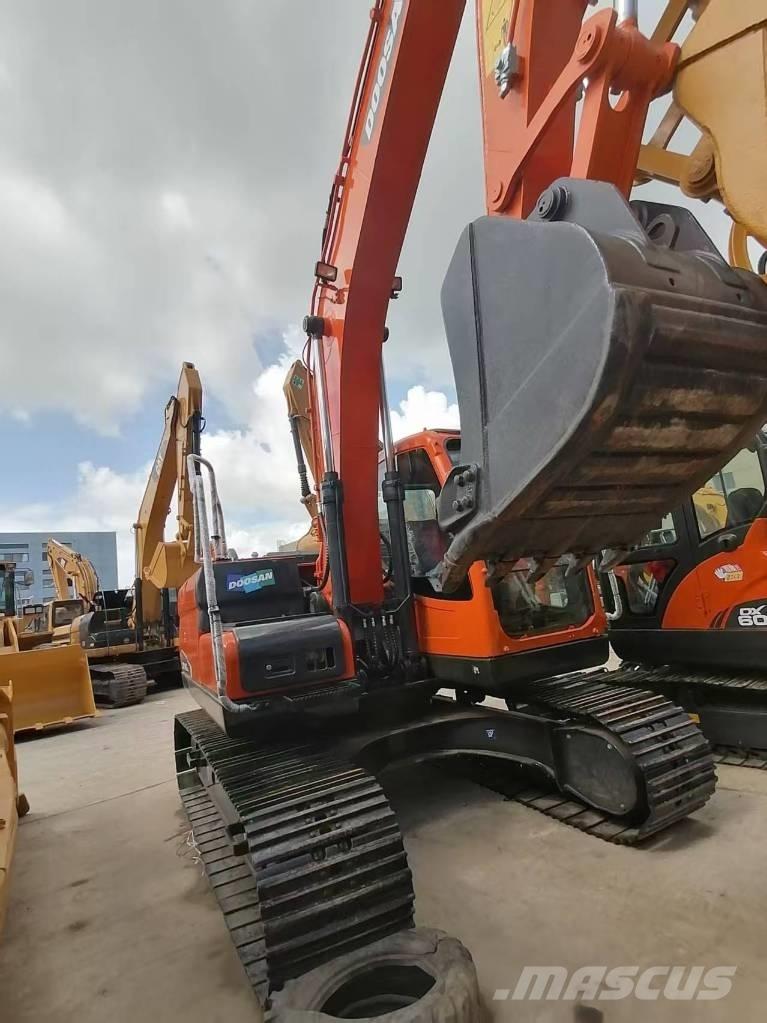 Doosan DX 140 Верижен екскаватор