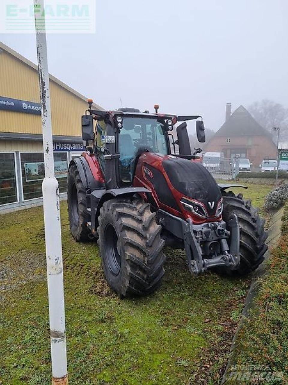 Valtra q 265 Трактори