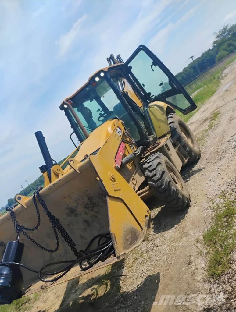 CAT 420 Товарач със заден ексватор