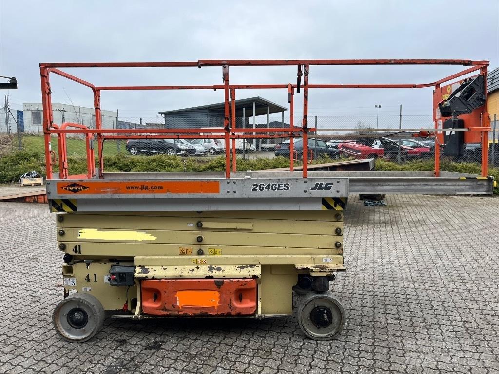 JLG 2646 ES Ножични работни платформи