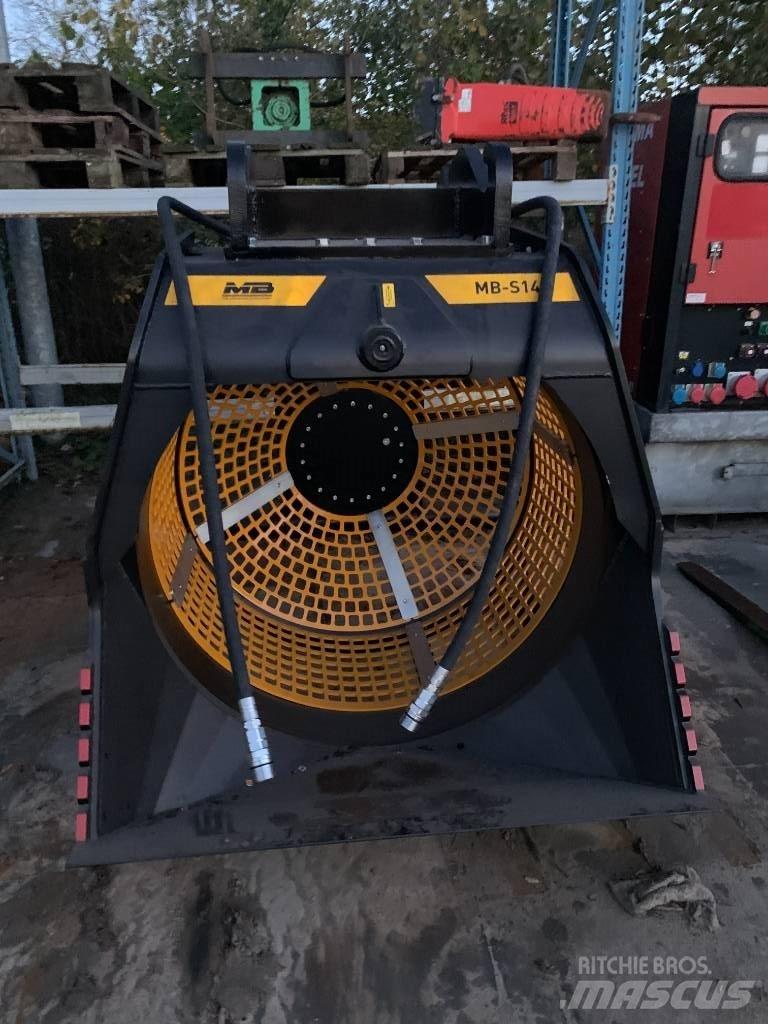 Pladdet MB-S14 S4 Други компоненти