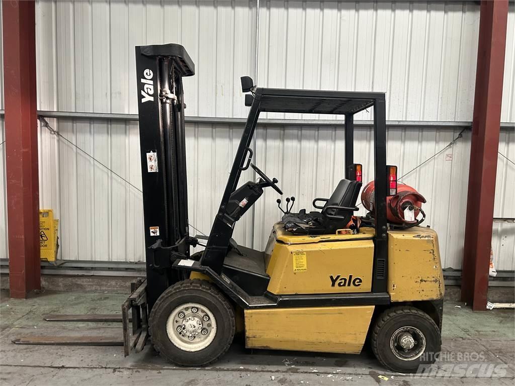 Yale GLP050RF Камиони с АГУ