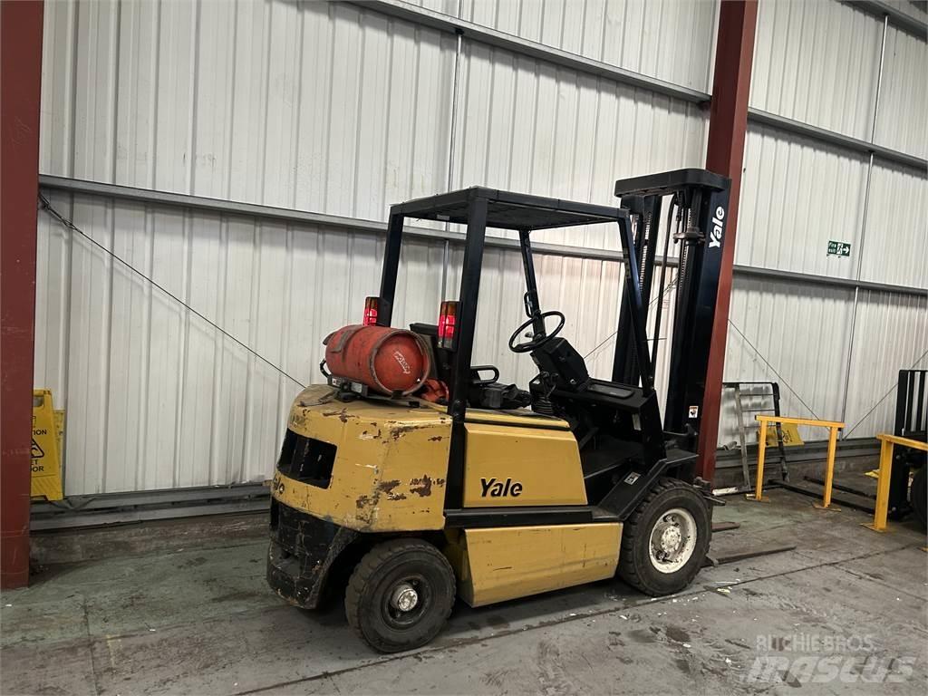 Yale GLP050RF Камиони с АГУ