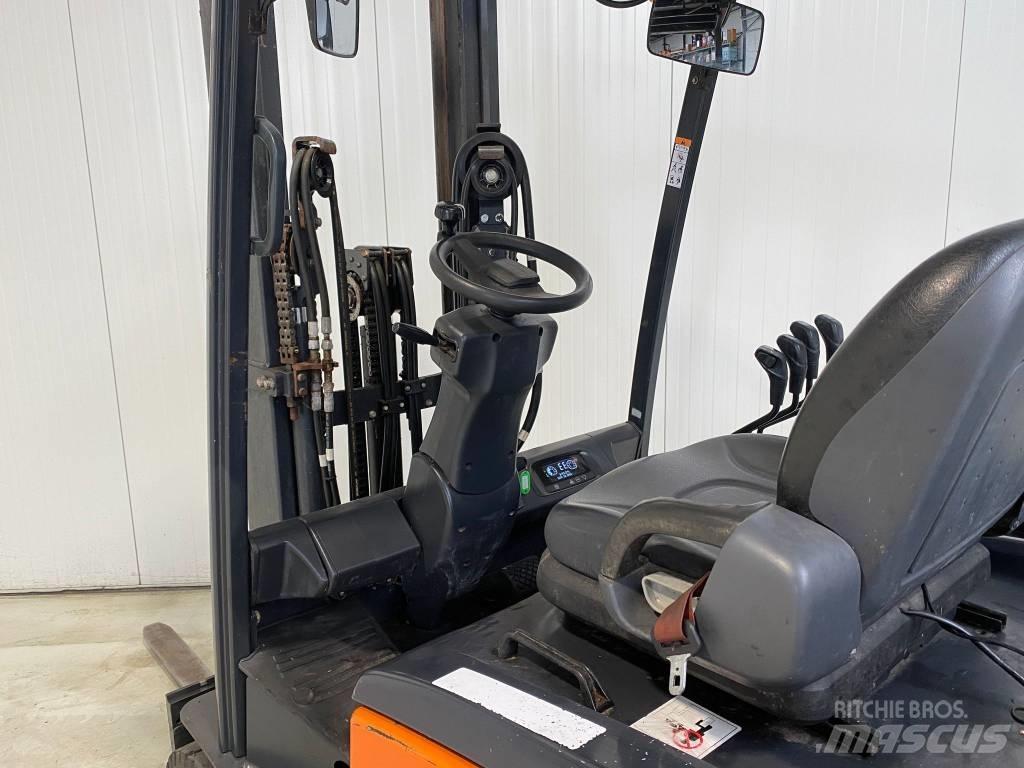 Doosan B25X-7 Електрически вилични кари-повдигачи