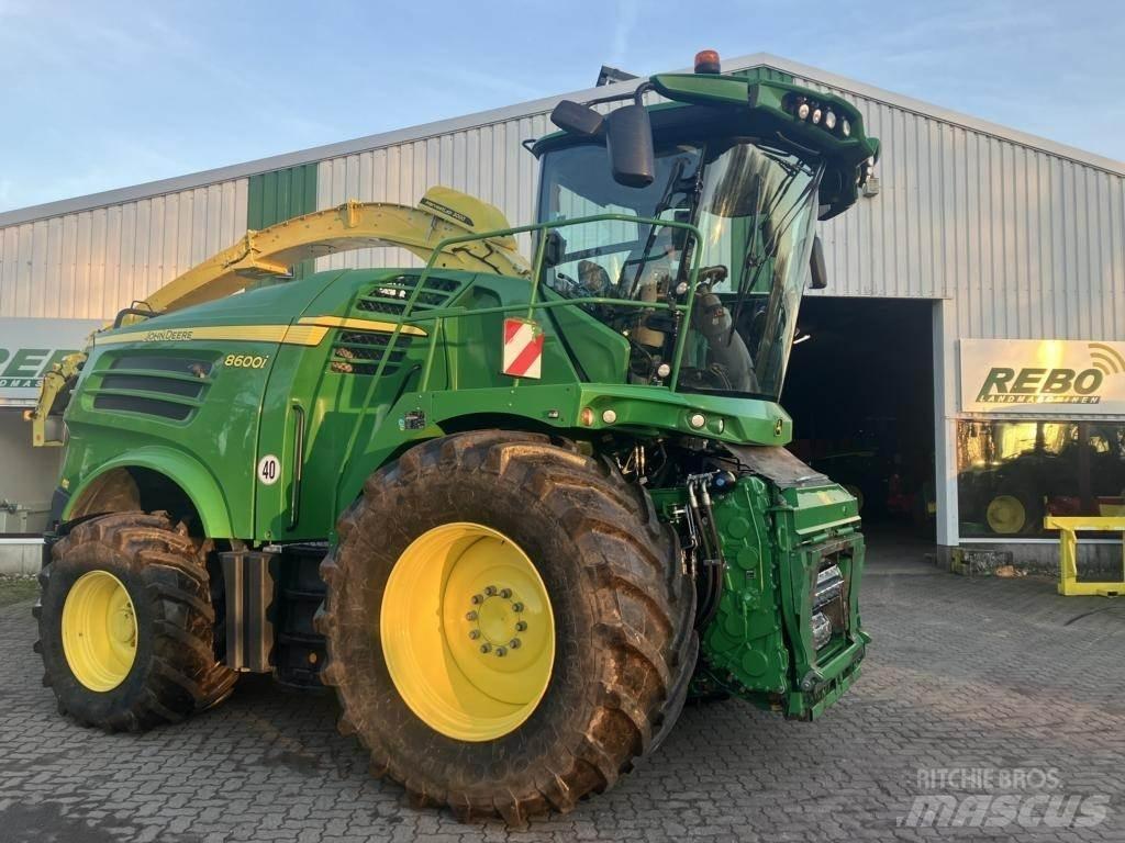 John Deere 8600 Фуражни комбайни