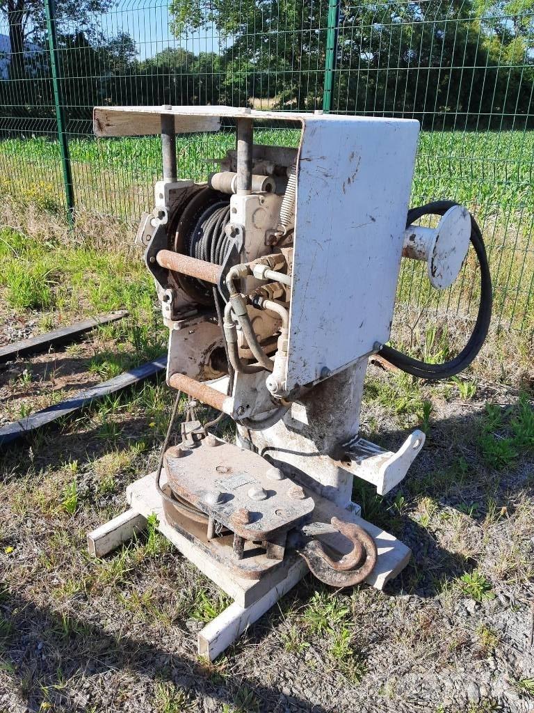 Bobcat Treuil / Winch Телескопични товарачи