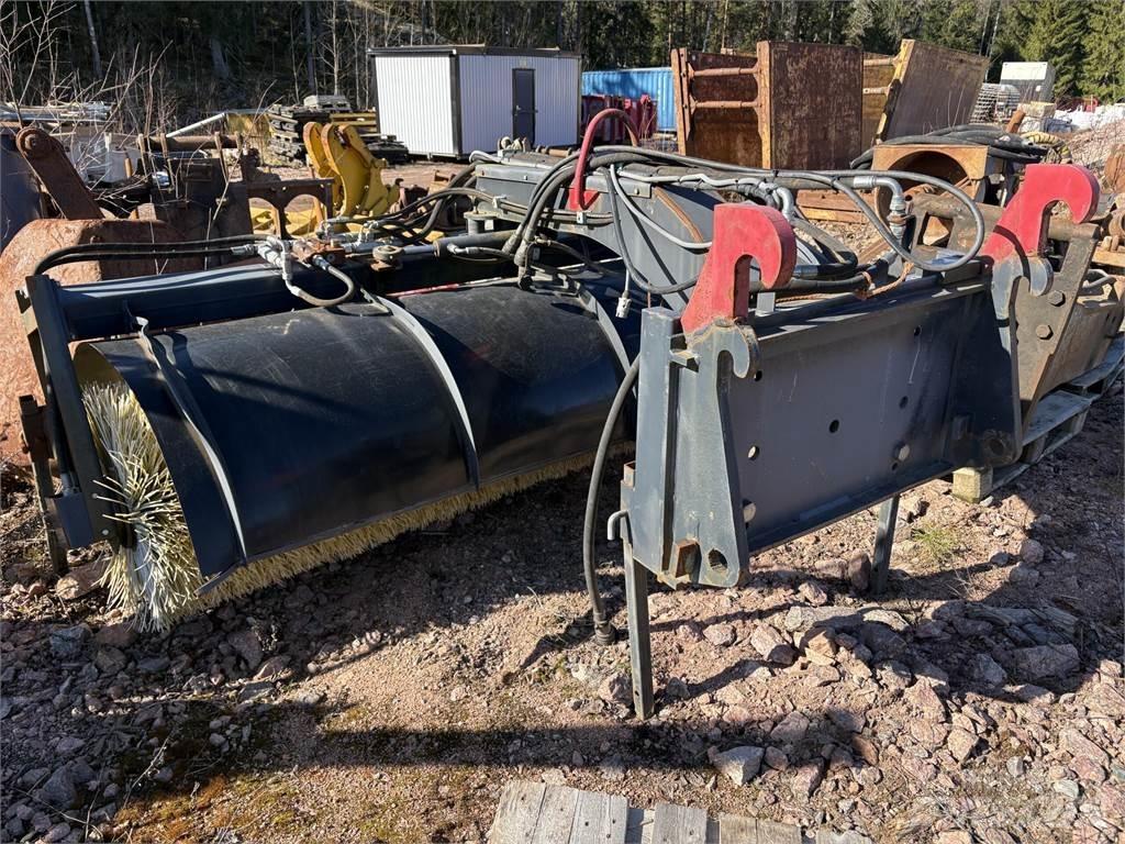Snowstar FLB3000 Автоматични метачки с четки