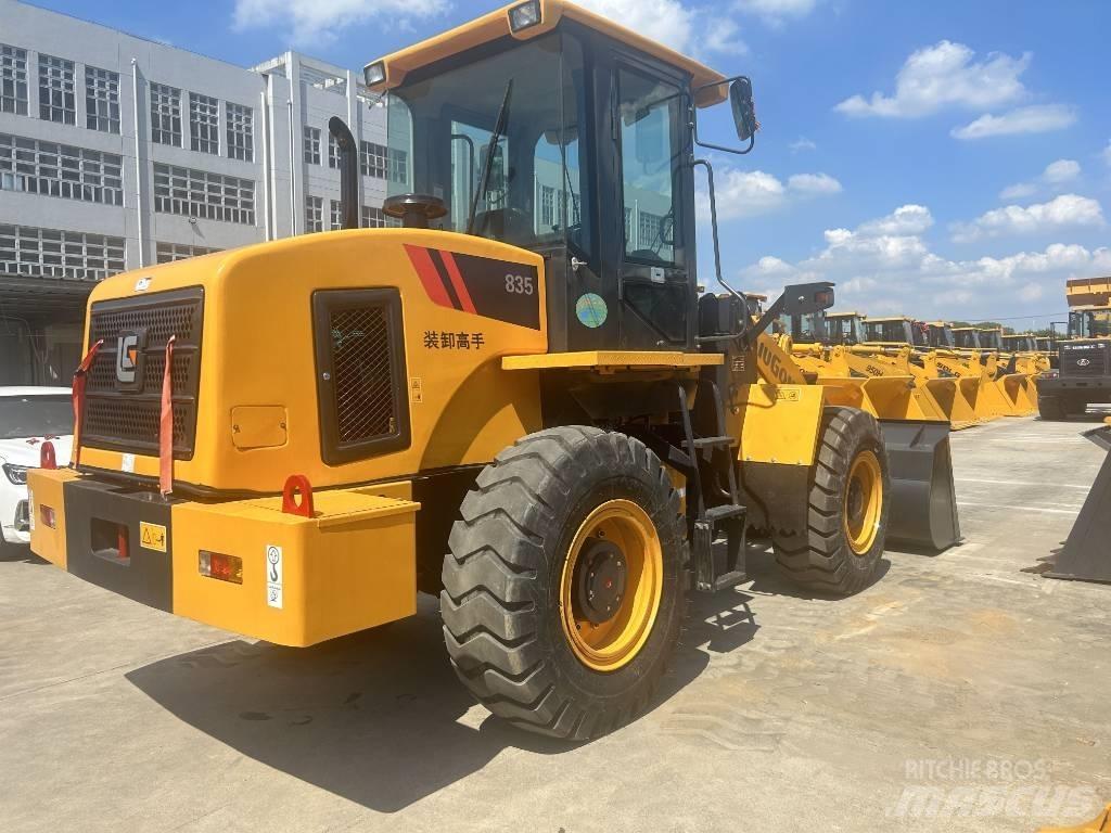 LiuGong 835 Колесни товарачи