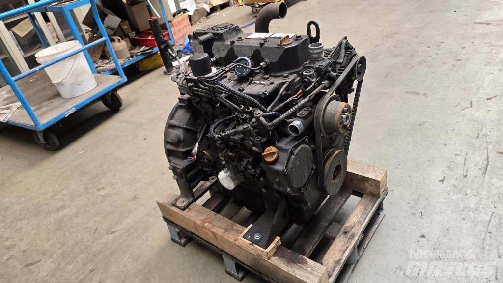 Yanmar 4TNV98 Двигатели
