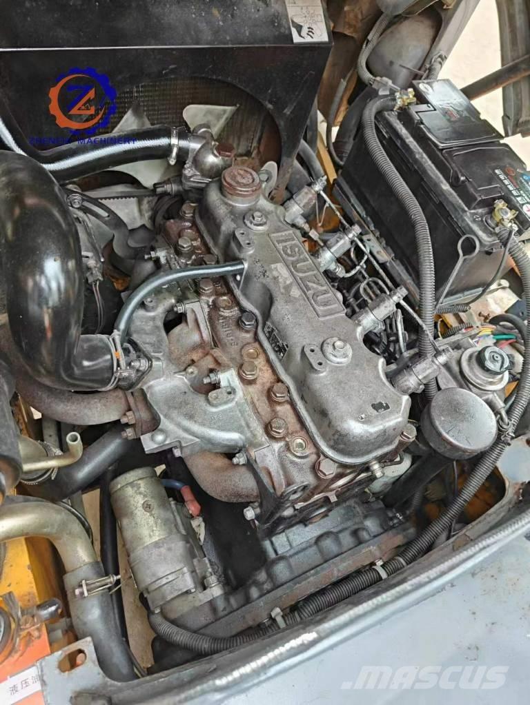 Heli CPCD 30 Дизелови камиони