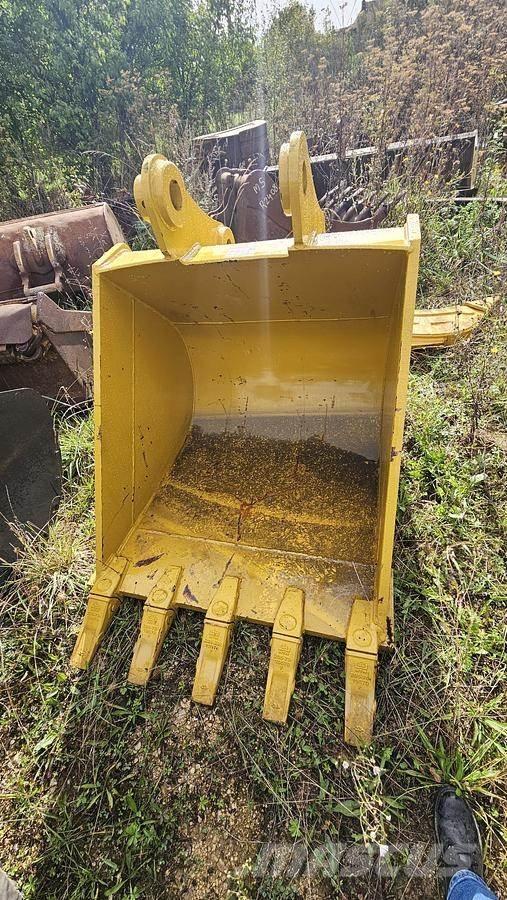 Komatsu PC200 Кофи