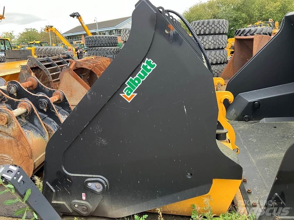 Volvo L 120 F Колесни товарачи