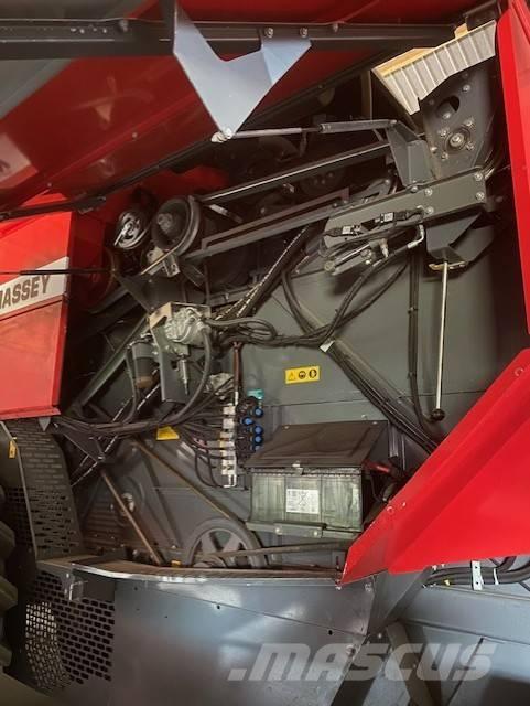 Massey Ferguson 7244 Комбайни