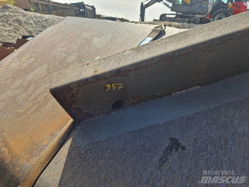 Volvo L 180 Кофи