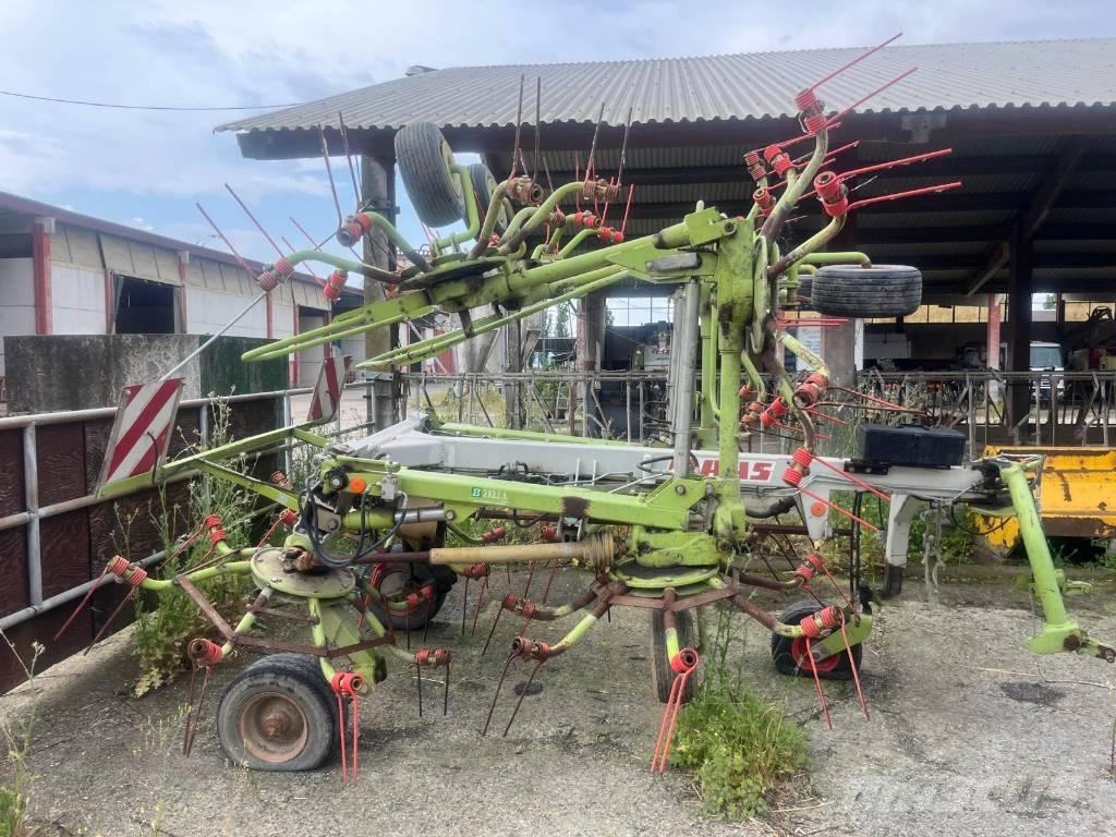 CLAAS Volto 1050 T Гребла и сенообръщачки