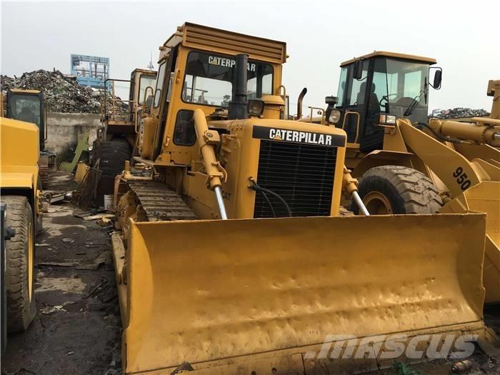 CAT D 6 D Верижни булдозери
