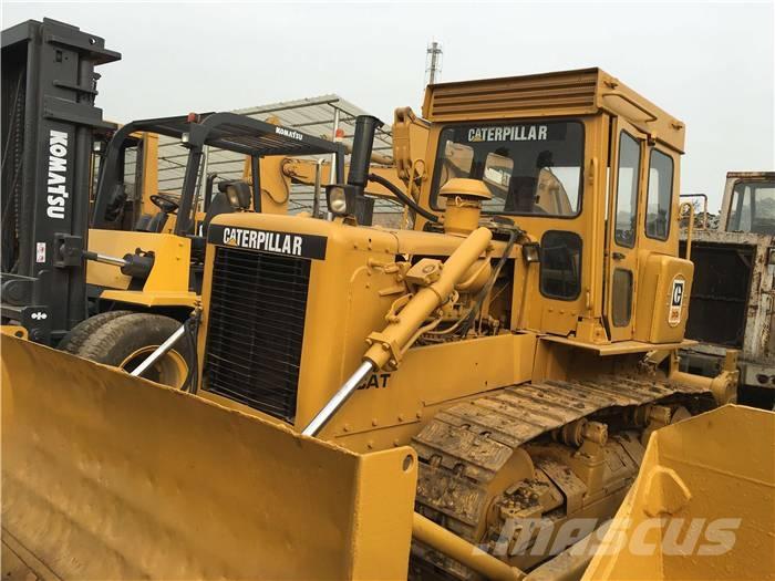 CAT D 6 D Верижни булдозери
