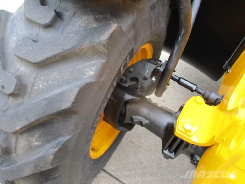 JCB 531-70 5AA (660) Телескопични товарачи