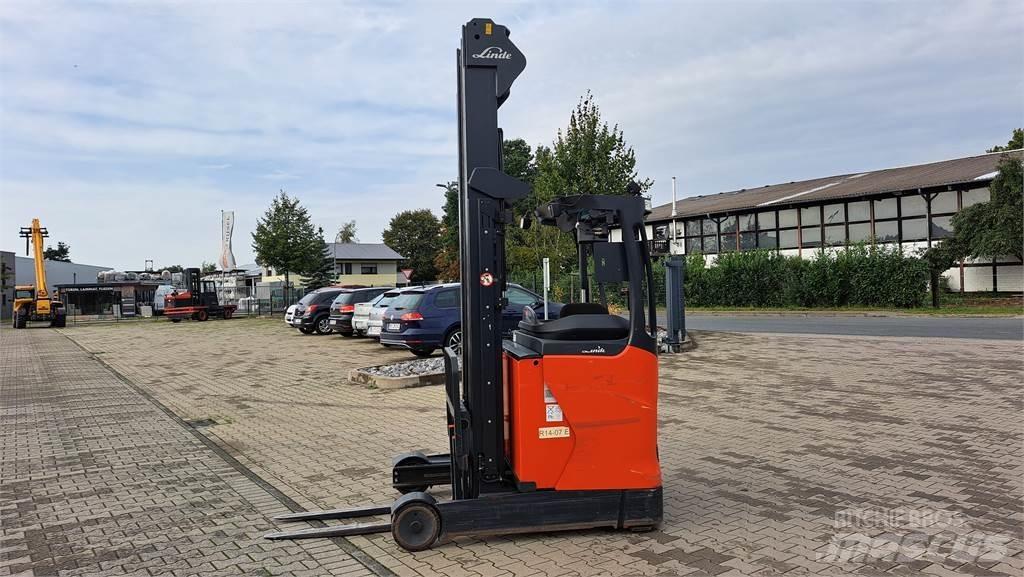 Linde R14 Ретрак/ Високоповдигач с изместване на вилката напред