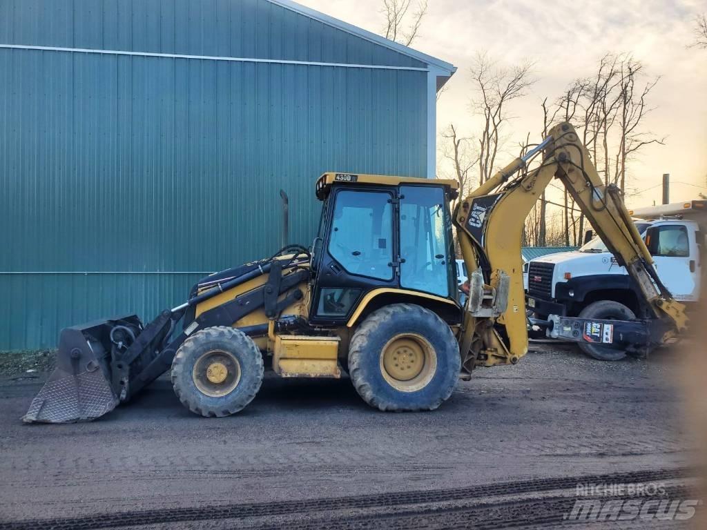 CAT 430 D IT Товарач със заден ексватор