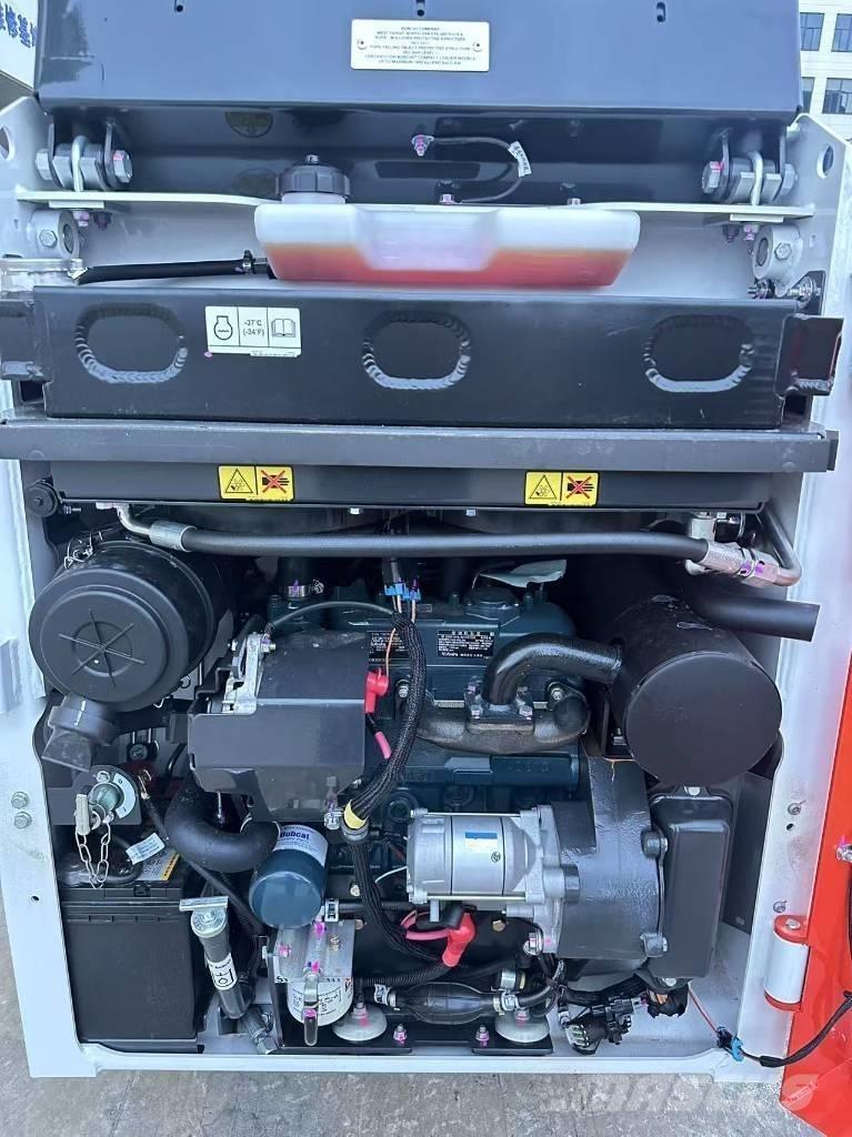 Bobcat S70 Мини товарачи
