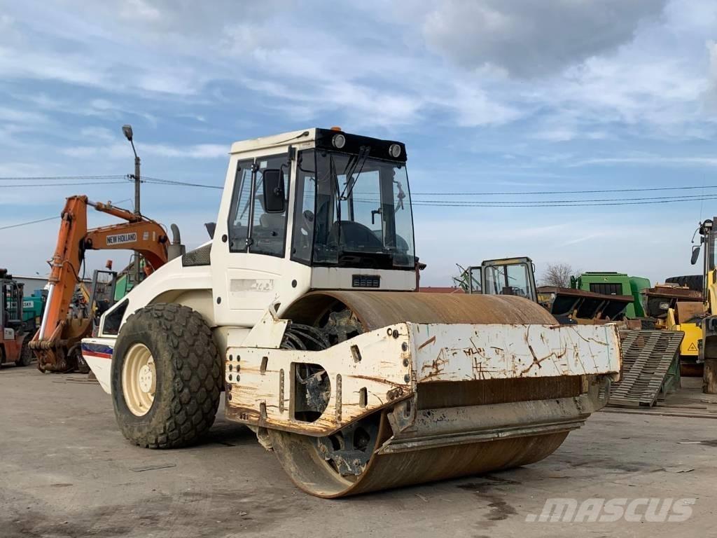 Bomag BW 213 D H-4 Еднобарабанни ролки
