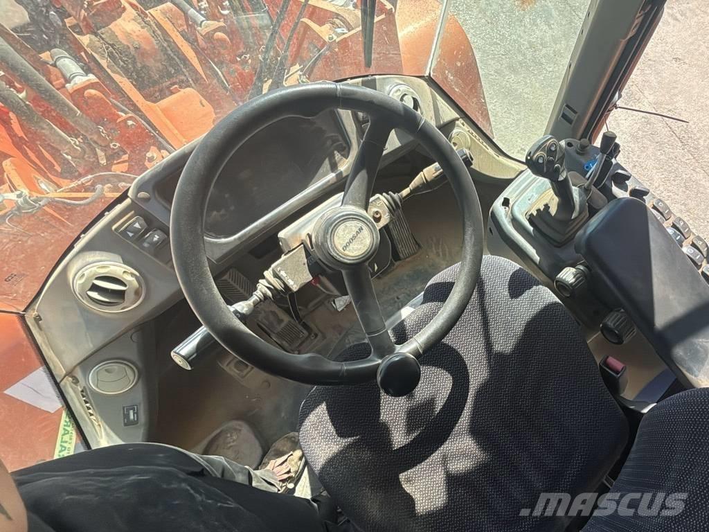 Doosan DL 250-3 Колесни товарачи