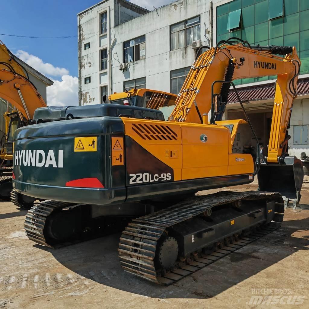 Hyundai R220LC-9S Верижен екскаватор