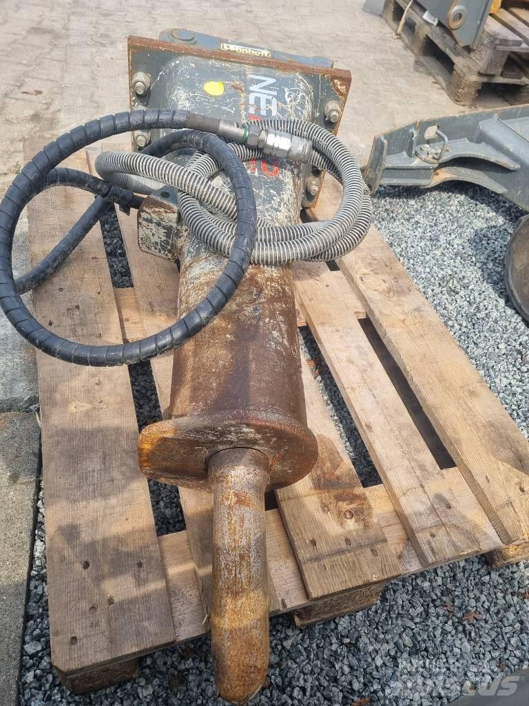 Wacker Neuson NE22 Кофи за трошене
