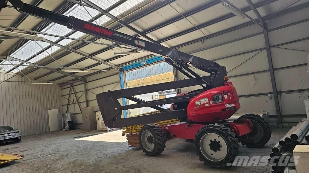 Manitou 200 ATJ Съчленени стрелови подемници