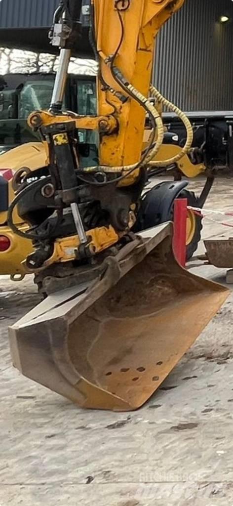 JCB JS 145 W Колесни екскаватори