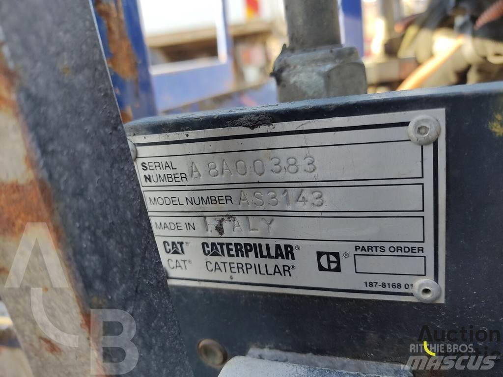 CAT AP 255 E Машини за асфалт